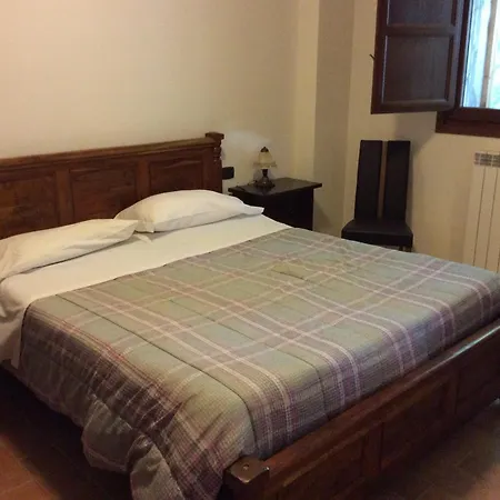 Il Feudo Dei Pierleoni Aparthotel 4*