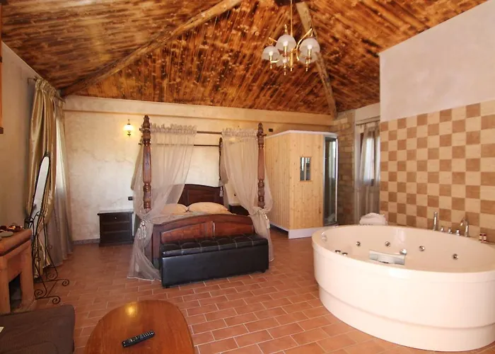 Il Feudo Dei Pierleoni Aparthotel 4*