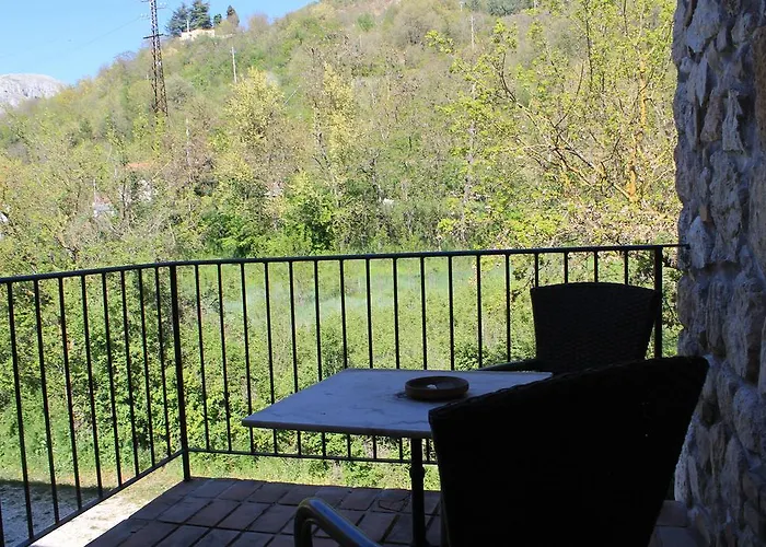 Il Feudo Dei Pierleoni 4*